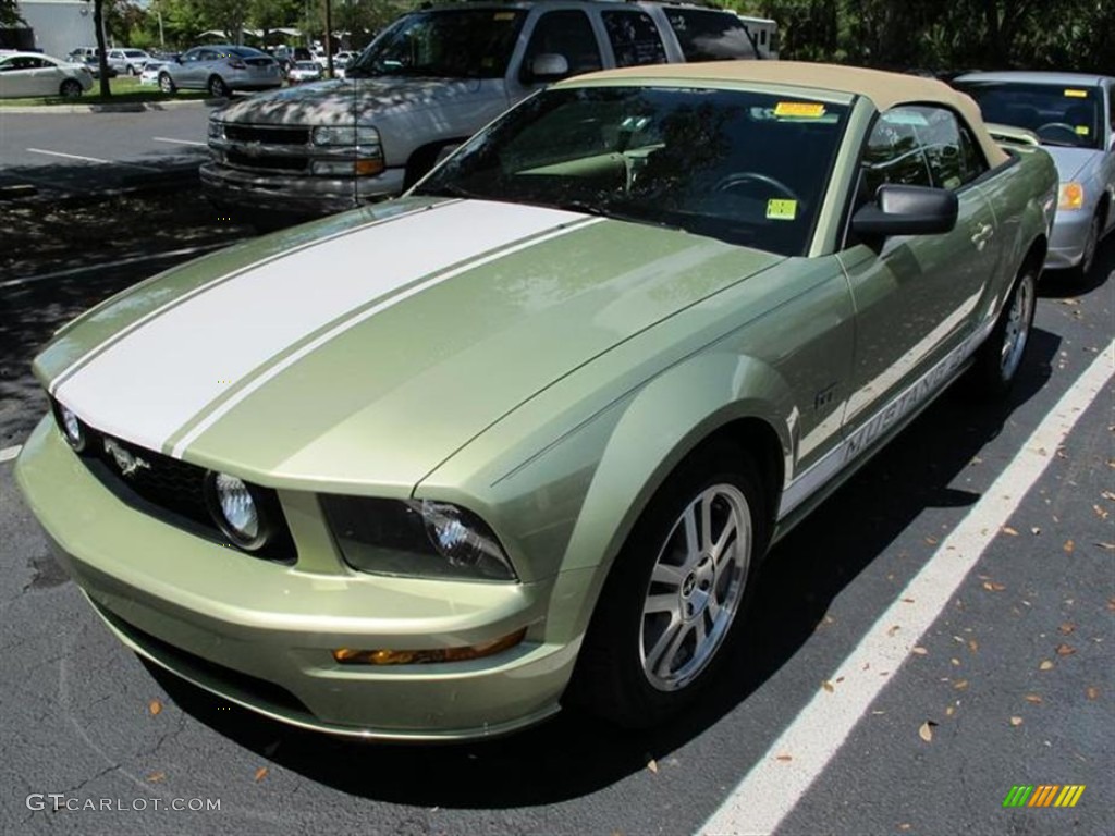 2006 Mustang GT Premium Convertible - Legend Lime Metallic / Light Parchment photo #4