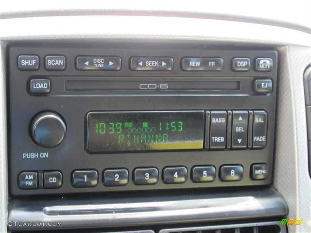2003 Mercury Mountaineer Convenience AWD Controls Photo #52409703