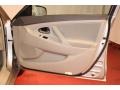 Desert Sand Metallic - Camry LE Photo No. 20
