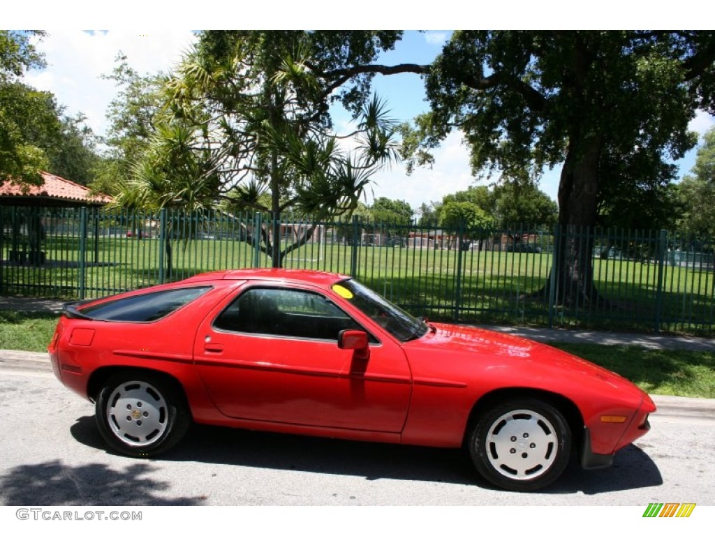 Guards Red 1985 Porsche 928 S Exterior Photo #52410642