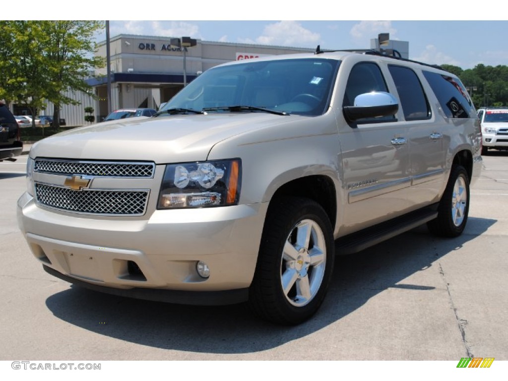 2007 Suburban 1500 LT - Gold Mist Metallic / Light Cashmere/Ebony photo #1