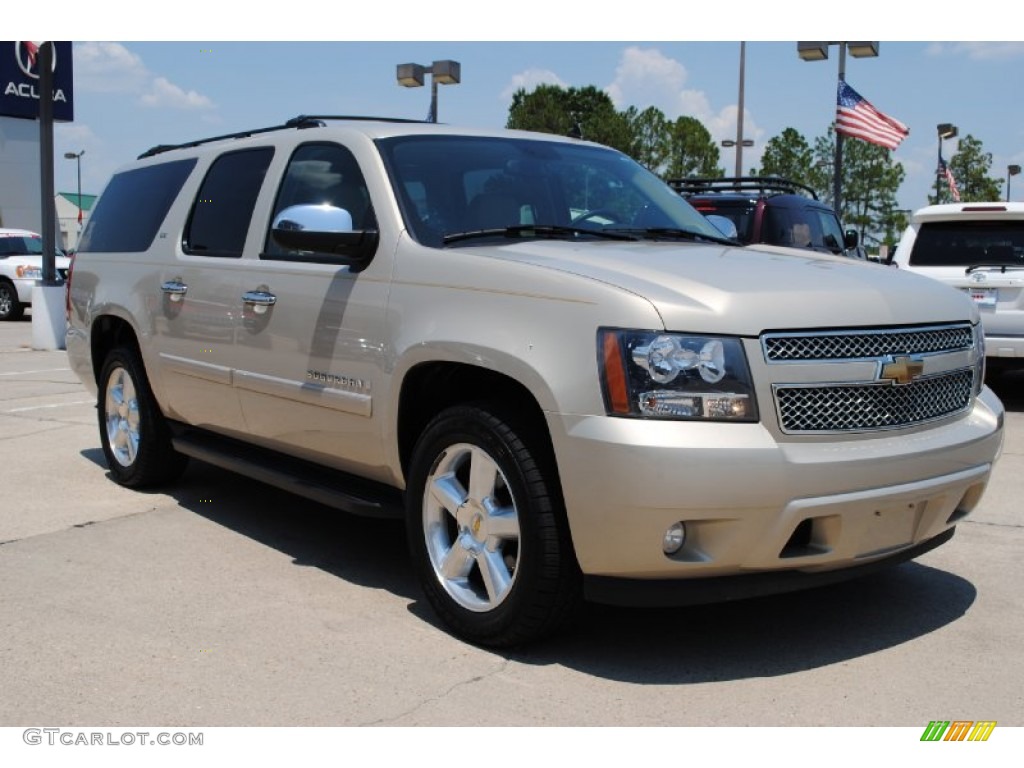 2007 Suburban 1500 LT - Gold Mist Metallic / Light Cashmere/Ebony photo #3