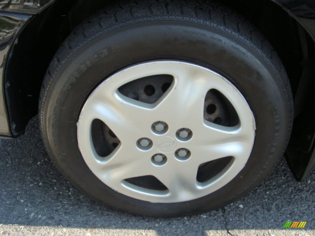 2002 Chevrolet Cavalier Sedan Wheel Photo #52412817