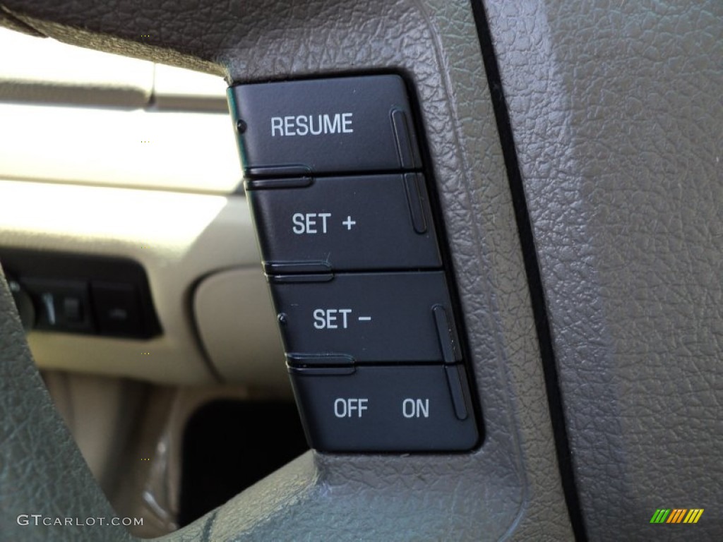2008 Ford Fusion SE V6 AWD Controls Photo #52418157