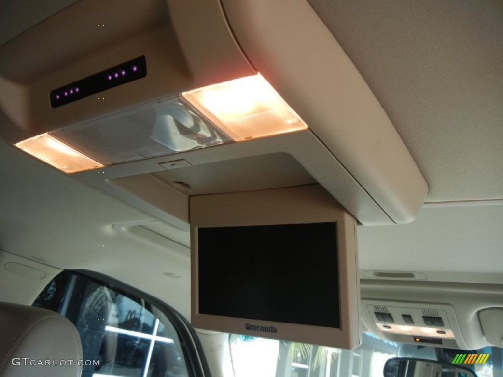 2007 Tahoe LTZ - Summit White / Dark Titanium/Light Titanium photo #10