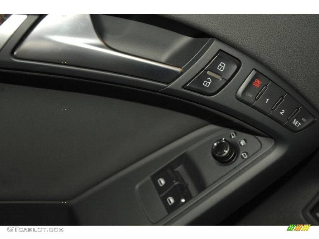 2010 Audi S5 4.2 FSI quattro Coupe Controls Photo #52421235