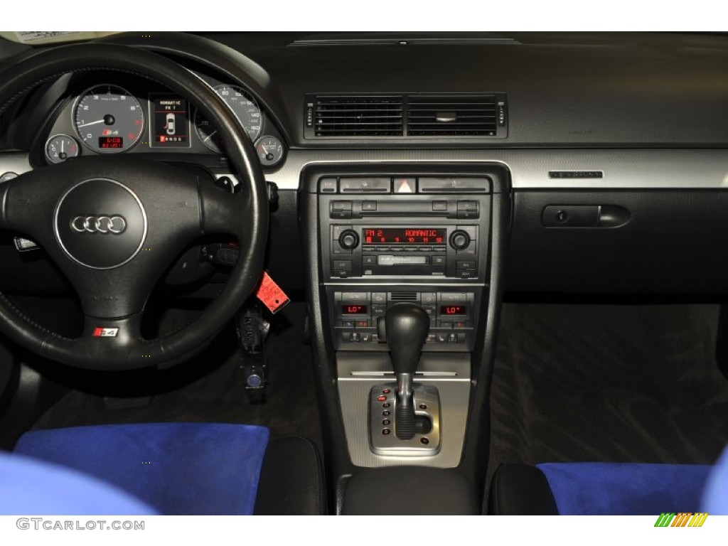 2004 Audi S4 4.2 quattro Sedan Black/Blue Dashboard Photo #52422114