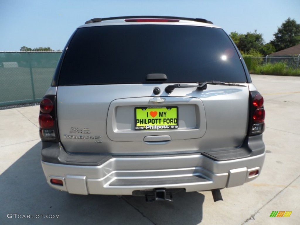 2005 TrailBlazer LS 4x4 - Silverstone Metallic / Light Gray photo #4