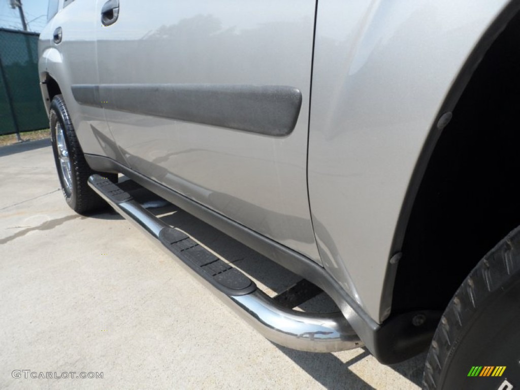 2005 TrailBlazer LS 4x4 - Silverstone Metallic / Light Gray photo #16