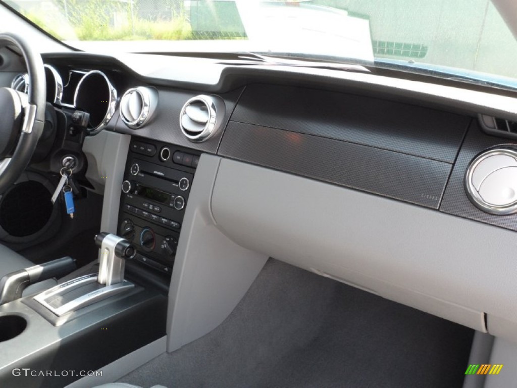 2008 Mustang V6 Deluxe Coupe - Vista Blue Metallic / Light Graphite photo #24