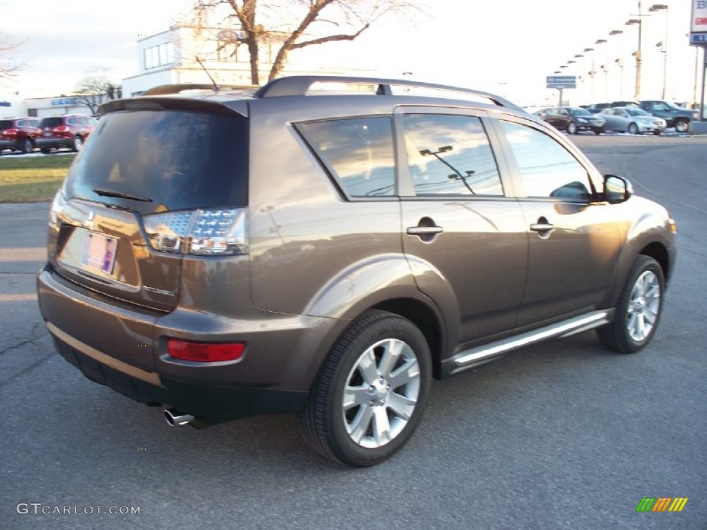 Quartz Brown Metallic 2011 Mitsubishi Outlander SE AWD Exterior Photo #52424928