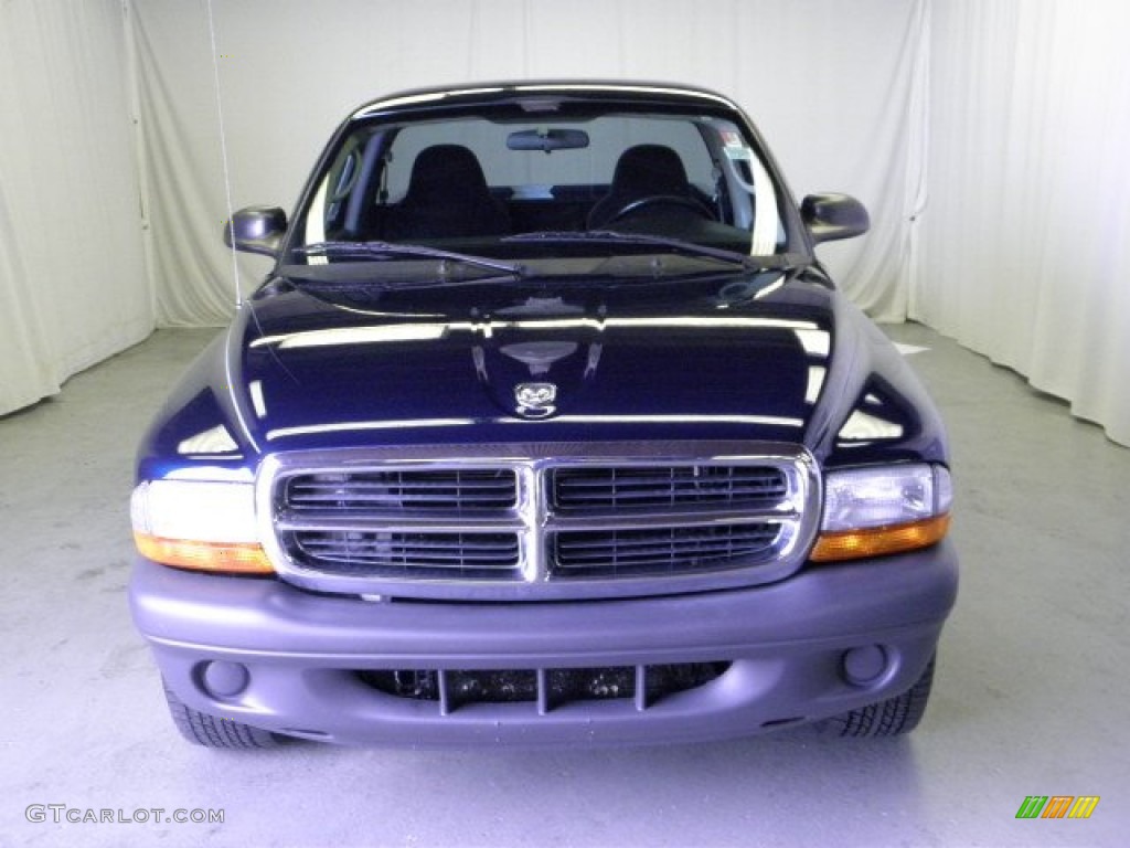 2004 Dakota SXT Regular Cab - Patriot Blue Pearl / Dark Slate Gray photo #2