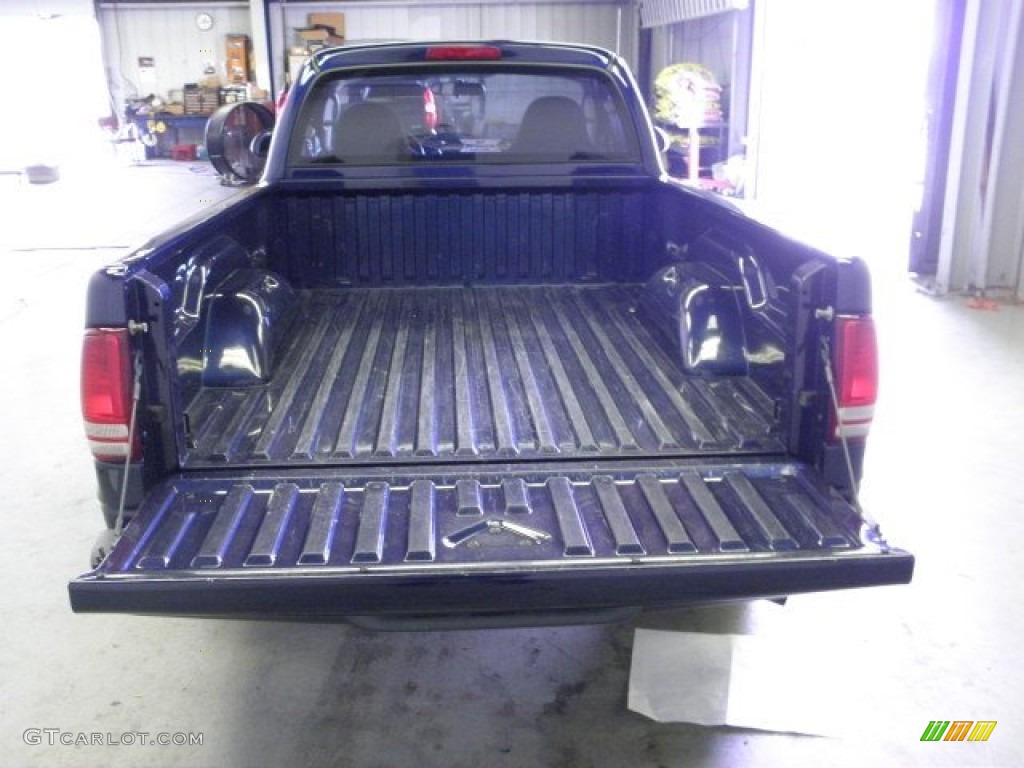 2004 Dakota SXT Regular Cab - Patriot Blue Pearl / Dark Slate Gray photo #14