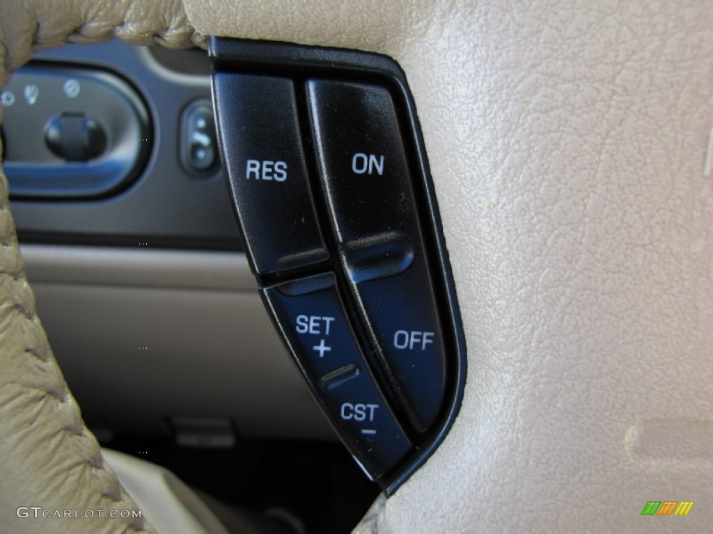 2005 Ford Expedition Limited 4x4 Controls Photo #52428861