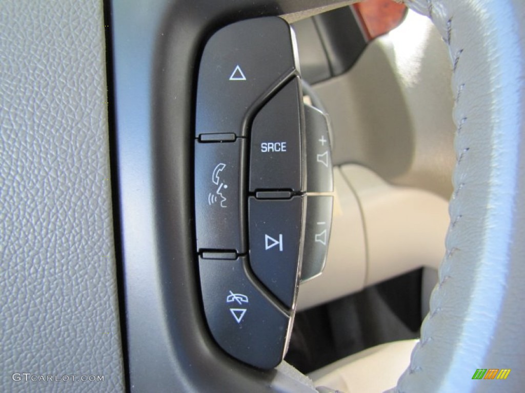 2009 Chevrolet Silverado 3500HD LTZ Crew Cab 4x4 Controls Photo #52429116