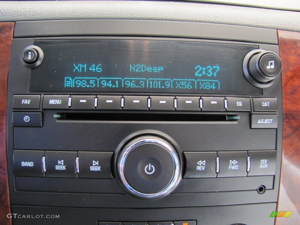 2009 Chevrolet Silverado 3500HD LTZ Crew Cab 4x4 Controls Photo #52429164
