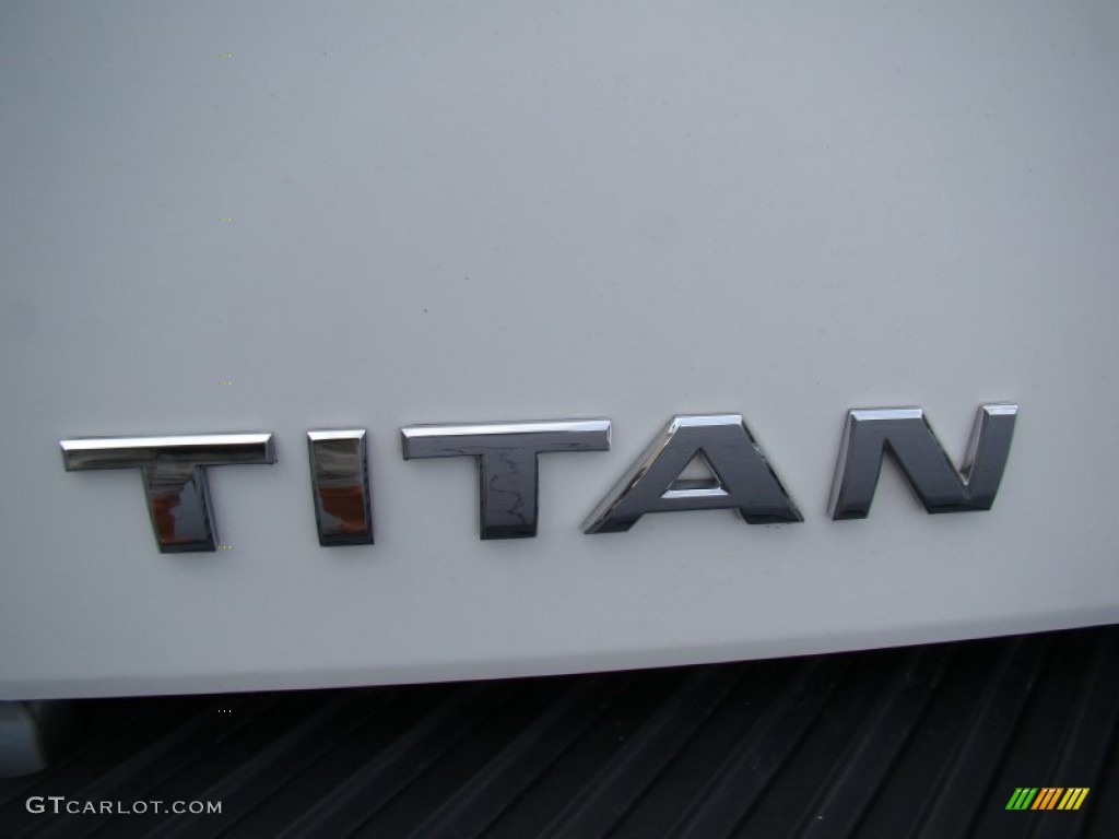 2006 Nissan Titan SE Crew Cab 4x4 Marks and Logos Photo #52430595