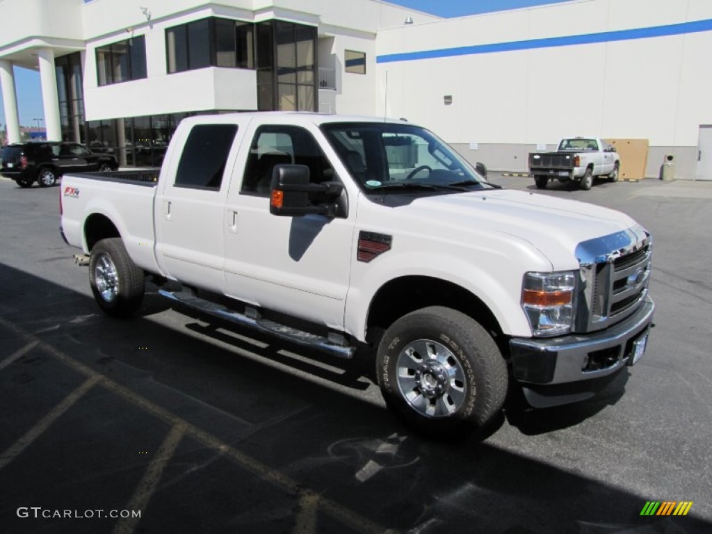 2010 F350 Super Duty Lariat Crew Cab 4x4 - Oxford White / Ebony photo #33