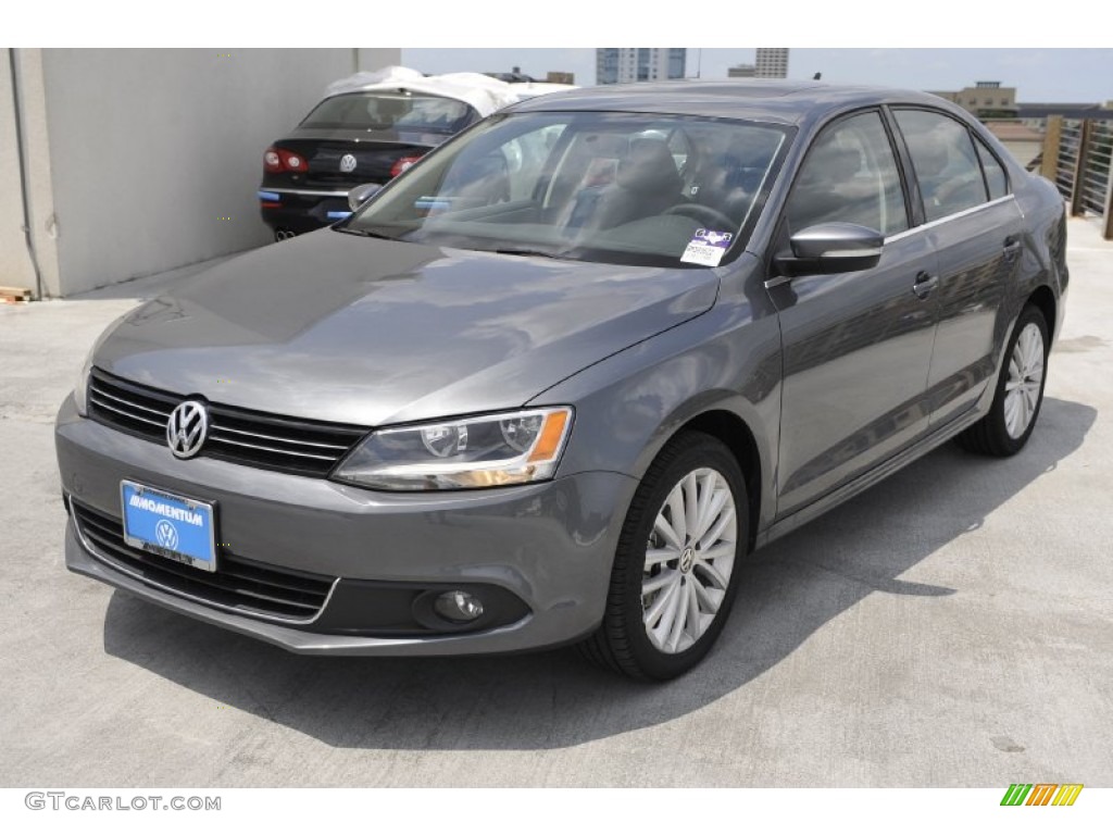 2011 Jetta SEL Sedan - Platinum Gray Metallic / Titan Black photo #3