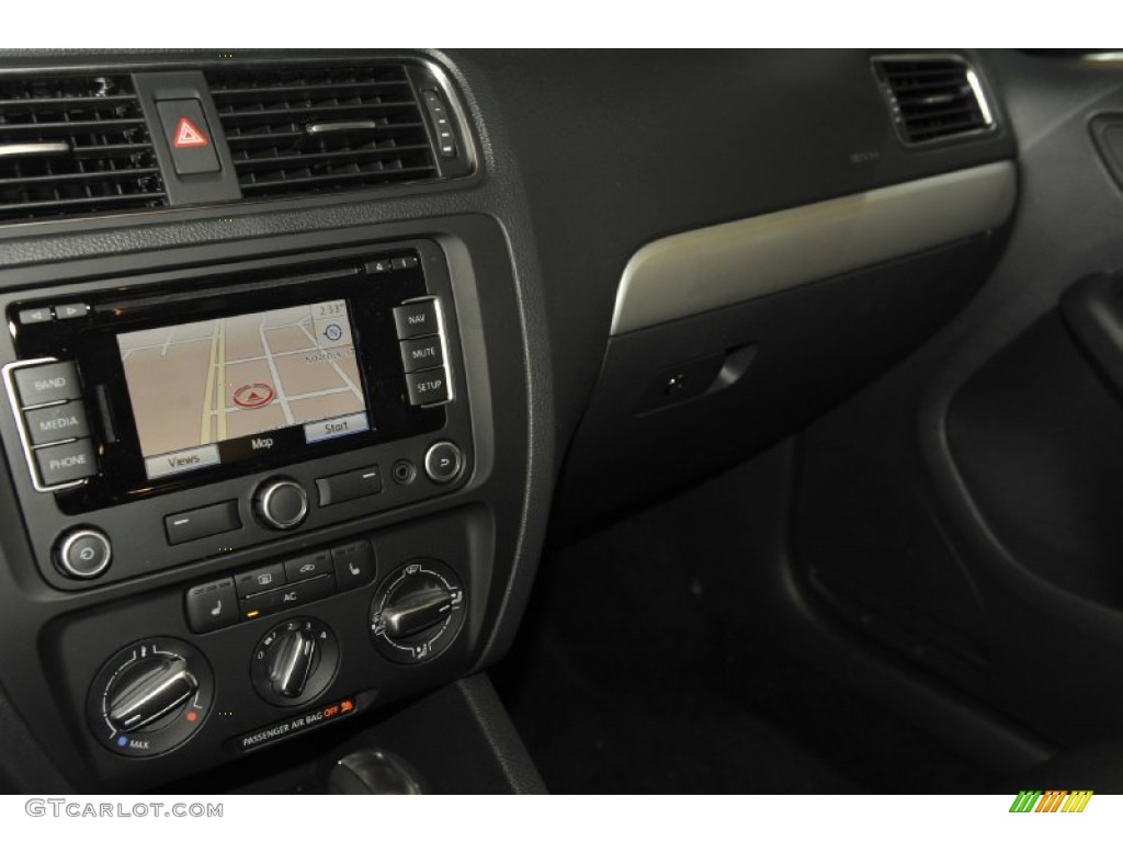 2011 Jetta SEL Sedan - Platinum Gray Metallic / Titan Black photo #11