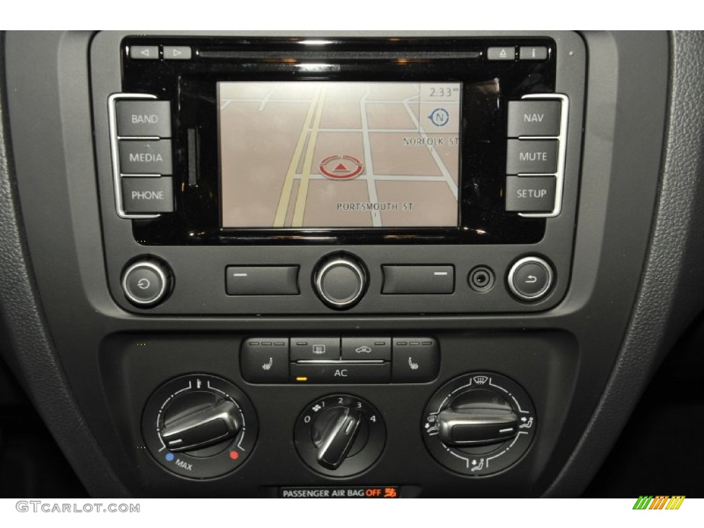 2011 Jetta SEL Sedan - Platinum Gray Metallic / Titan Black photo #16