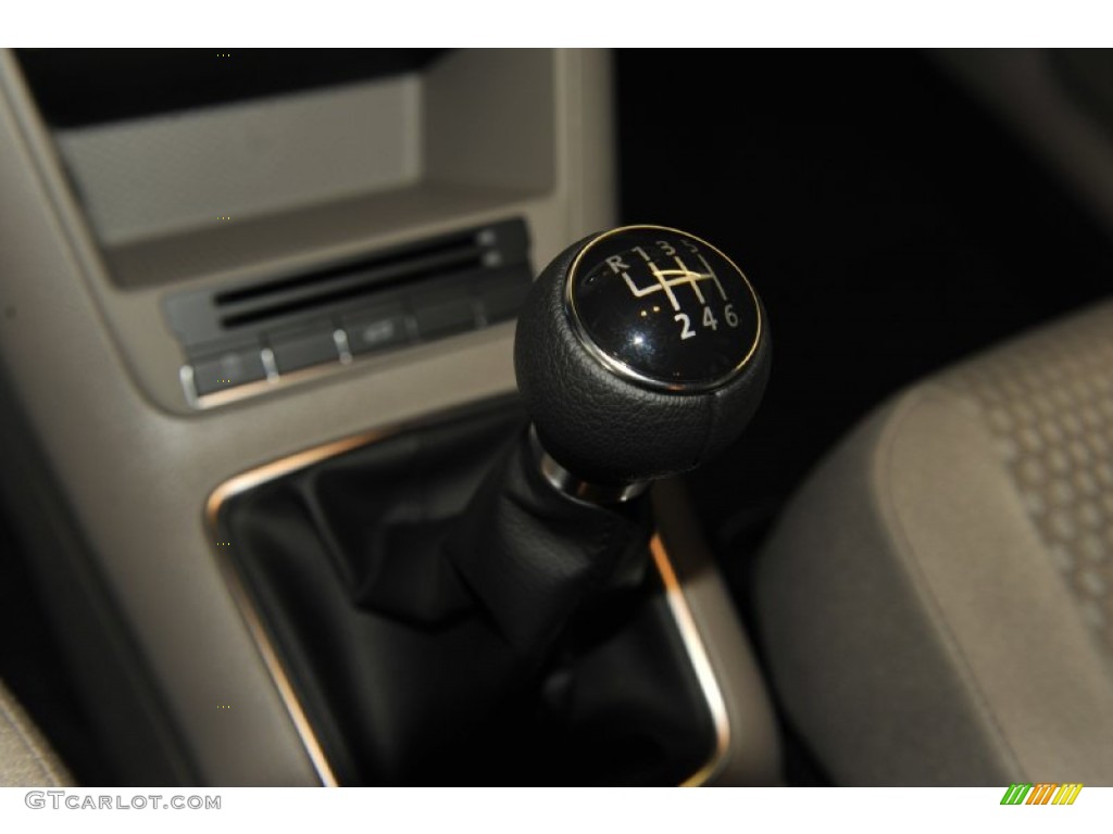 2011 Volkswagen Tiguan S 6 Speed Manual Transmission Photo #52431919