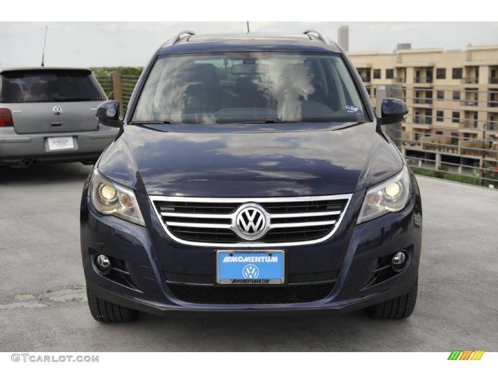 2011 Tiguan SE - Night Blue Metallic / Charcoal photo #2