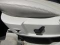 Stone White - 300 C HEMI Photo No. 12
