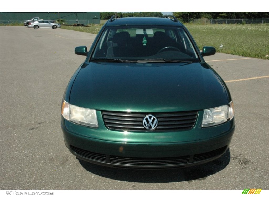 1999 Passat GLS Wagon - Royal Green Pearl / Black photo #2