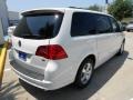 2011 Calla Lily White Volkswagen Routan SE  photo #7