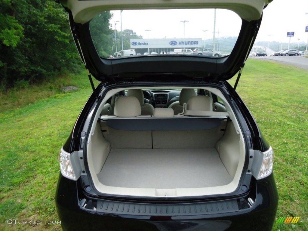 2011 Subaru Impreza 2.5i Premium Wagon Trunk Photo #52435470