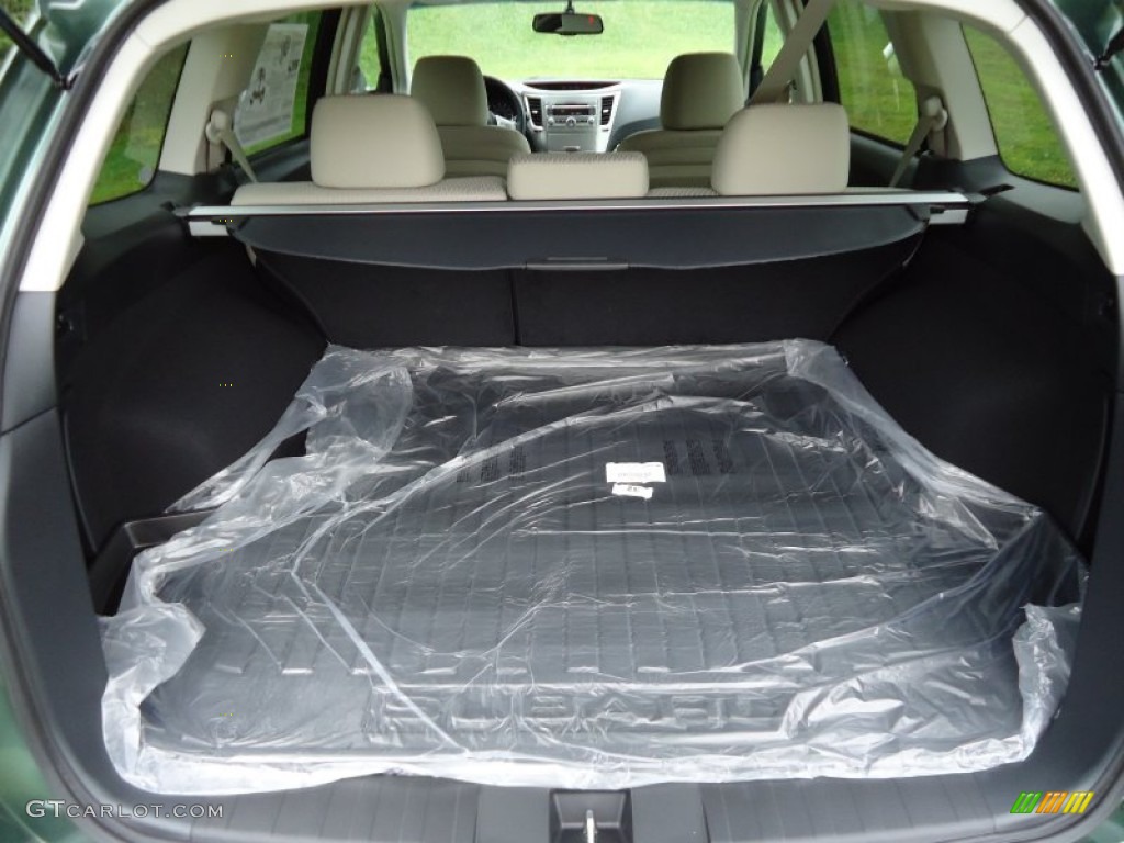 2011 Subaru Outback 2.5i Premium Wagon Trunk Photo #52437051