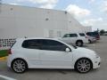 Candy White - R32  Photo No. 8