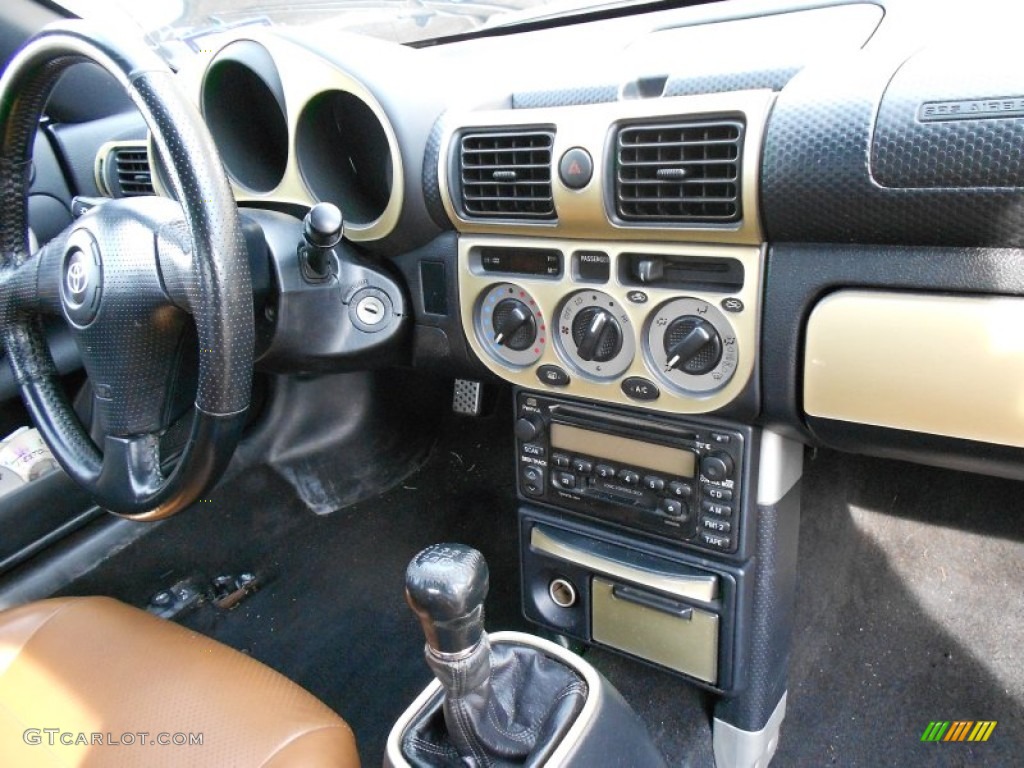 2001 Toyota MR2 Spyder Roadster Controls Photo #52437676