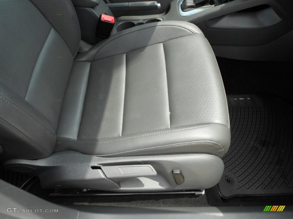 2009 Jetta SE Sedan - Candy White / Anthracite photo #17