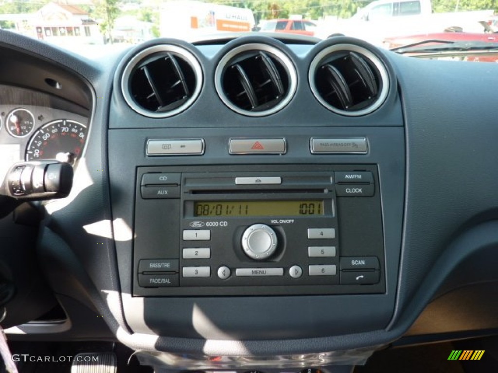 2011 Ford Transit Connect XLT Premium Passenger Wagon Controls Photo #52442032