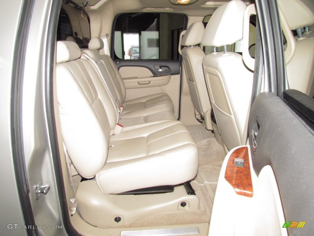 Ebony/Light Cashmere Interior 2008 Chevrolet Avalanche LTZ Photo #52443940