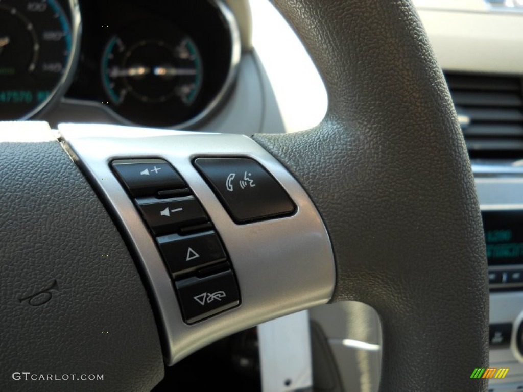 2009 Chevrolet Malibu Hybrid Sedan Controls Photo #52444915