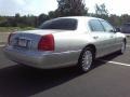 2004 Silver Birch Metallic Lincoln Town Car Signature  photo #16