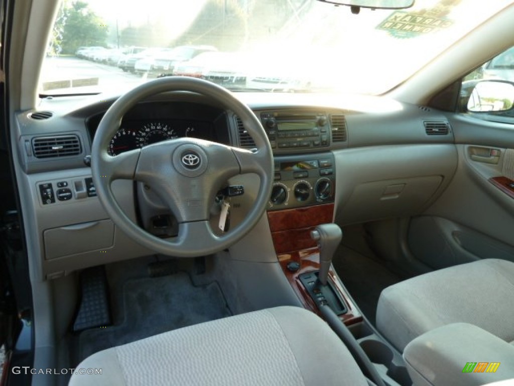 Pebble Beige Interior 2005 Toyota Corolla LE Photo #52446187