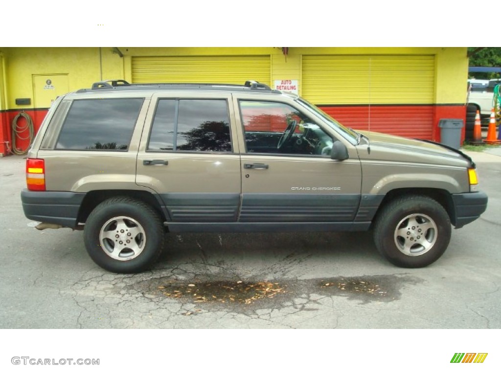 1998 Grand Cherokee Laredo - Char Gold Satin Glow / Black photo #2