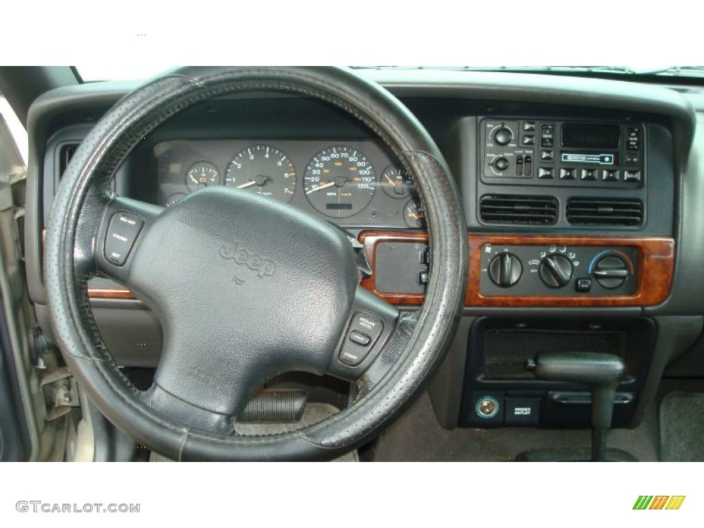 1998 Grand Cherokee Laredo - Char Gold Satin Glow / Black photo #16