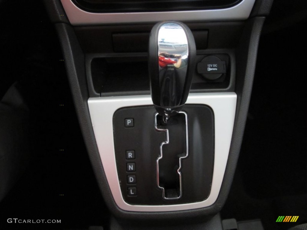 2010 Caliber SXT - Stone White / Dark Slate Gray photo #17