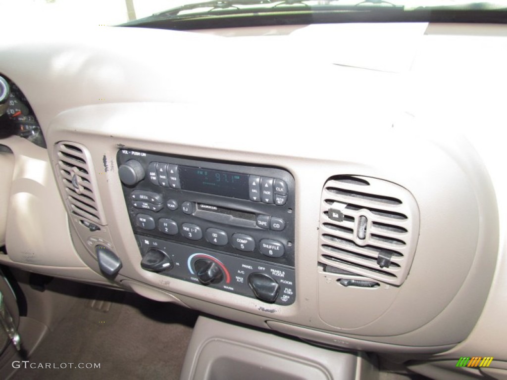 1997 Ford Expedition Eddie Bauer 4x4 Controls Photo #52464491