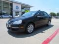 Black - Jetta SE Sedan Photo No. 1