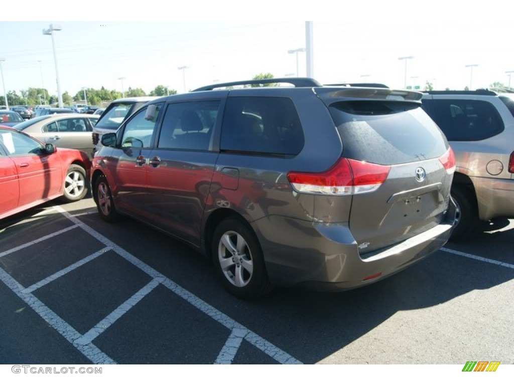 2011 Sienna LE - Predawn Gray Mica / Light Gray photo #3