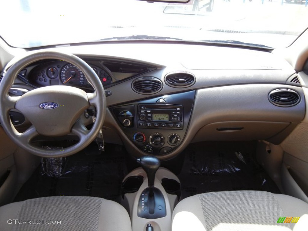 2004 Ford Focus SE Wagon Medium Parchment Dashboard Photo #52467812