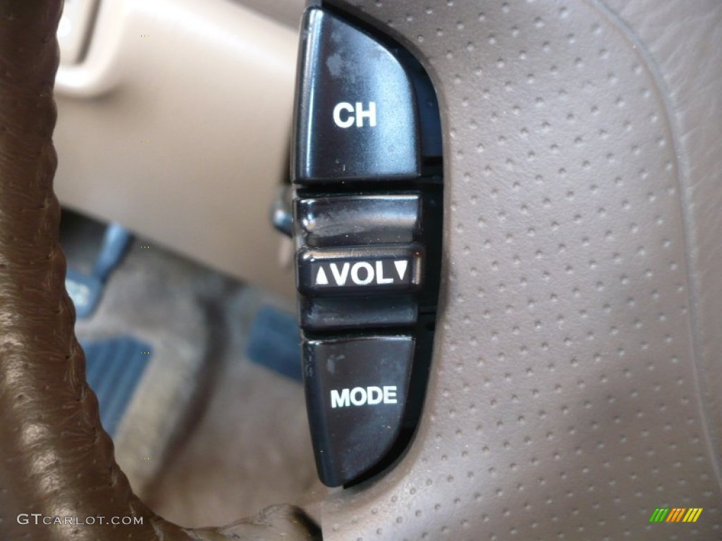2003 Acura MDX Standard MDX Model Controls Photo #52469435