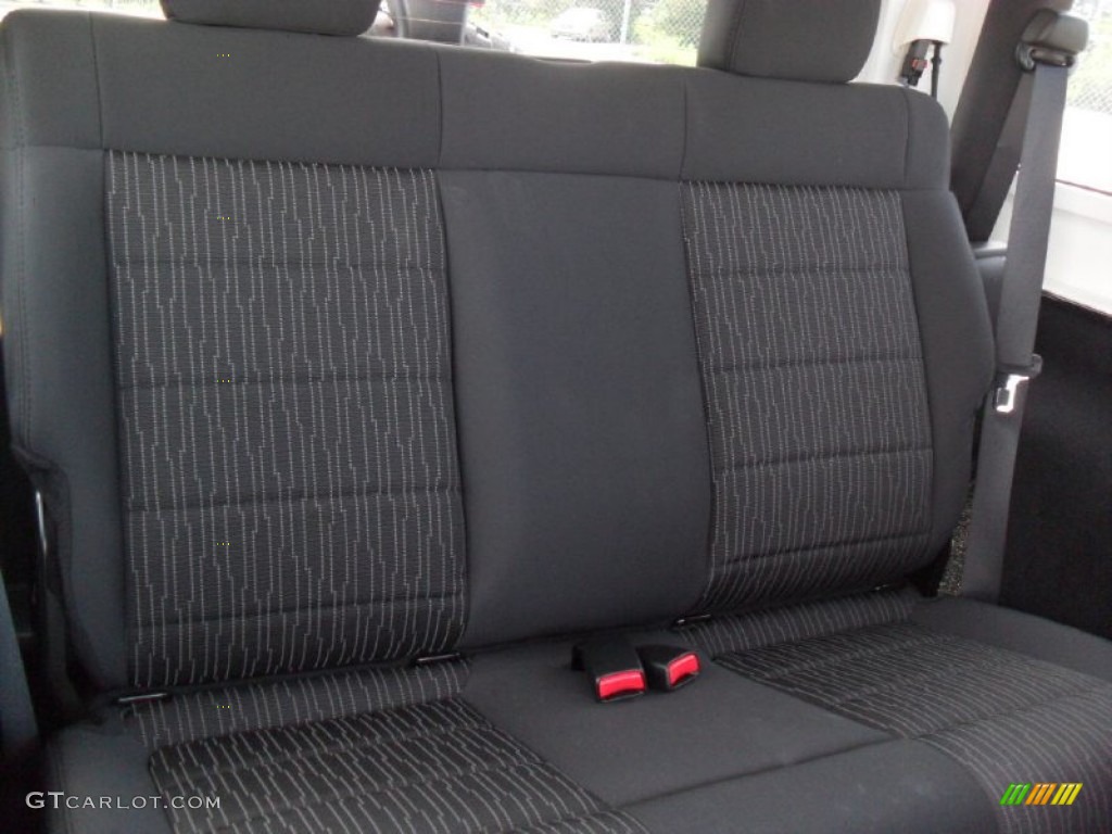 2011 Wrangler Sahara 4x4 - Black / Black photo #19