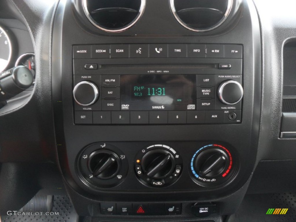 2009 Jeep Patriot Limited Controls Photo #52471820